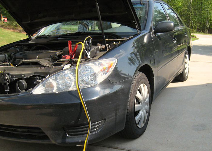 وبلاگ مورد بررسی ، علت شارژ نشدن باتری ماشین را به طور کامل شرح داده و تصویر موجود نیز بیان کننده این موضوع است.
