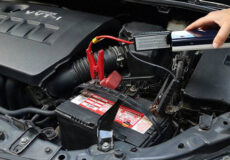 وبلاگ مورد بررسی، نشانه های ضعیف شدن باتری خودرو را به صورت کامل شرح داده و نشانه های رو به خرابی باتری را بیان کرده است.