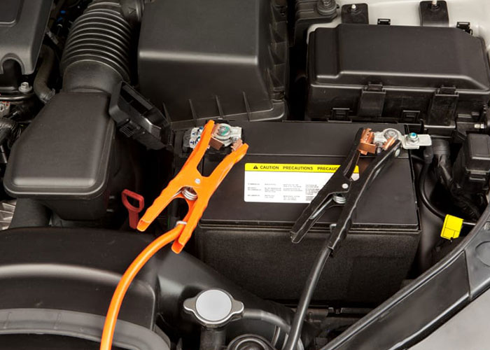 وبلاگ مورد مطالعه و بررسی بیان می کند که خطرات باتری به باتری و آسیب های آن چیست و چند نکته مهم را که کمتر رعایت می شود را بیان می کند.