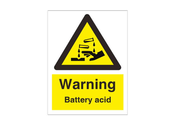 وبلاگ مورد مطالعه و بررسی بیان می کند که خطرات اسید باتری چیست و شامل چه مواردی می شود و آن را به طور کامل شرح داده است.