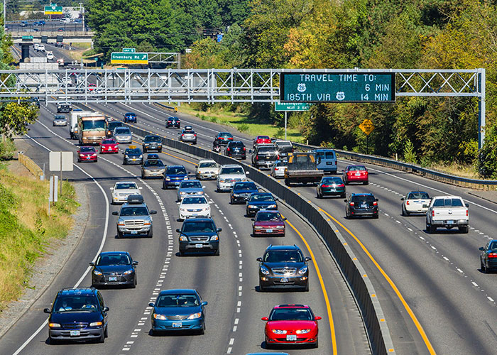 وبلاگ مورد مطالعه و بررسی می کند که عوامل کاهش سرعت خودرو چه مواردی است؟ و شش فاکتور اصلی که بر شتاب یک خودرو تأثیر منفی می گذارند، چیست؟