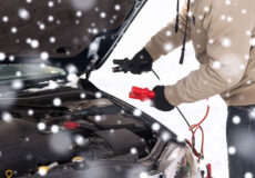 در ادامه نحوه نگهداری باتری ماشین در سرما بررسی شده است . و دمای هوا نقش مهمی در عملکرد باتری خودروی شما دارد.